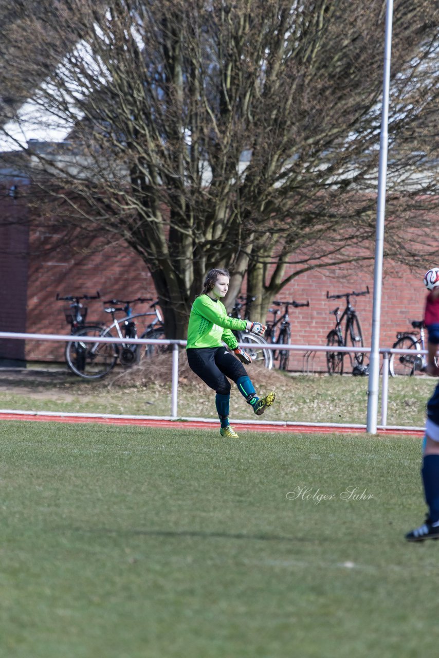 Bild 230 - B-Juniorinnen VfL Oldesloe - Krummesser SV _ Ergebnis: 4:0